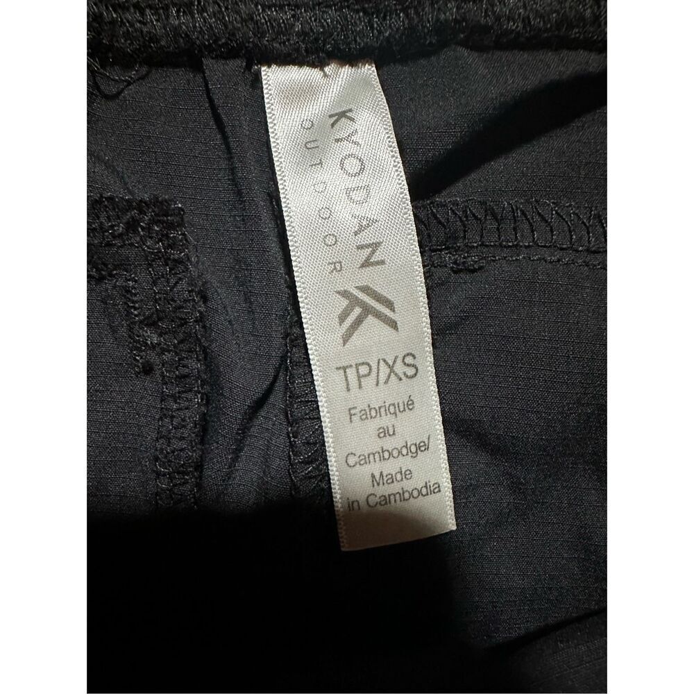 Kyodan Outdoors womens black pull-on hiking shorts sz XS 7” inseam - Picture 3 of 7